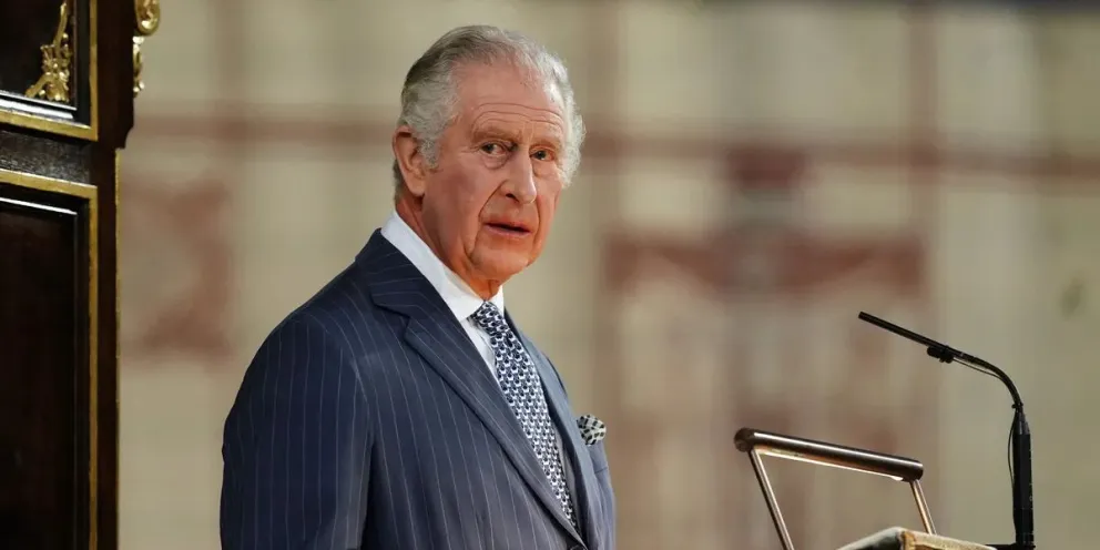 Lo influenció Camila Parker: la polémica petición del rey Carlos III a sus empleados del Palacio