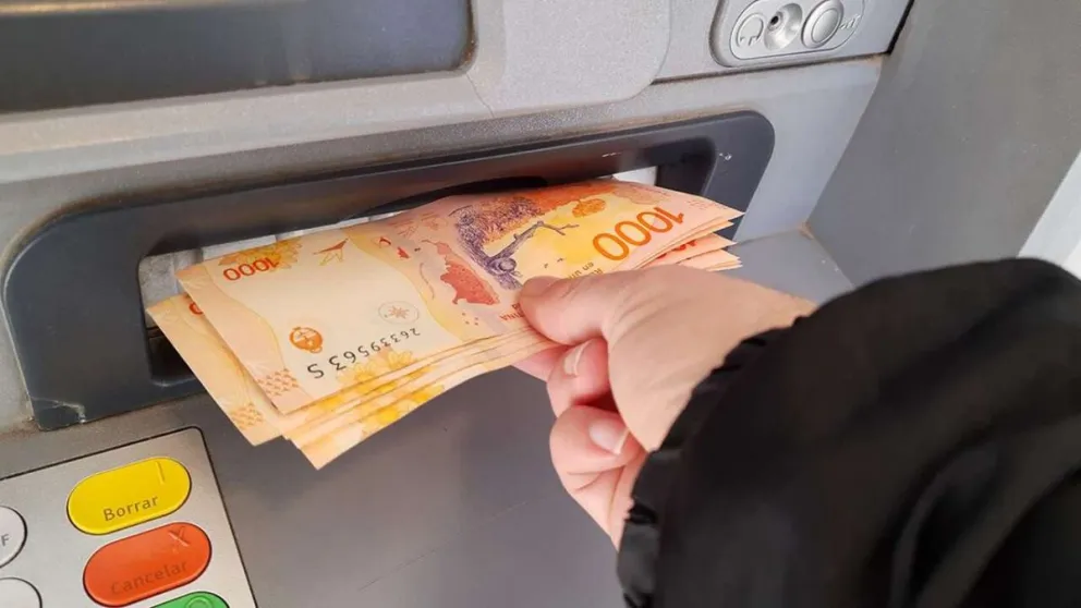 Pospusieron el pago de sueldos e incentivos a los empleados públicos de Salta