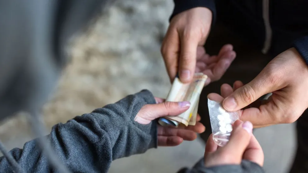 Una mujer adicta a la pasta base denunció que venden drogas a niños en General Mosconi
