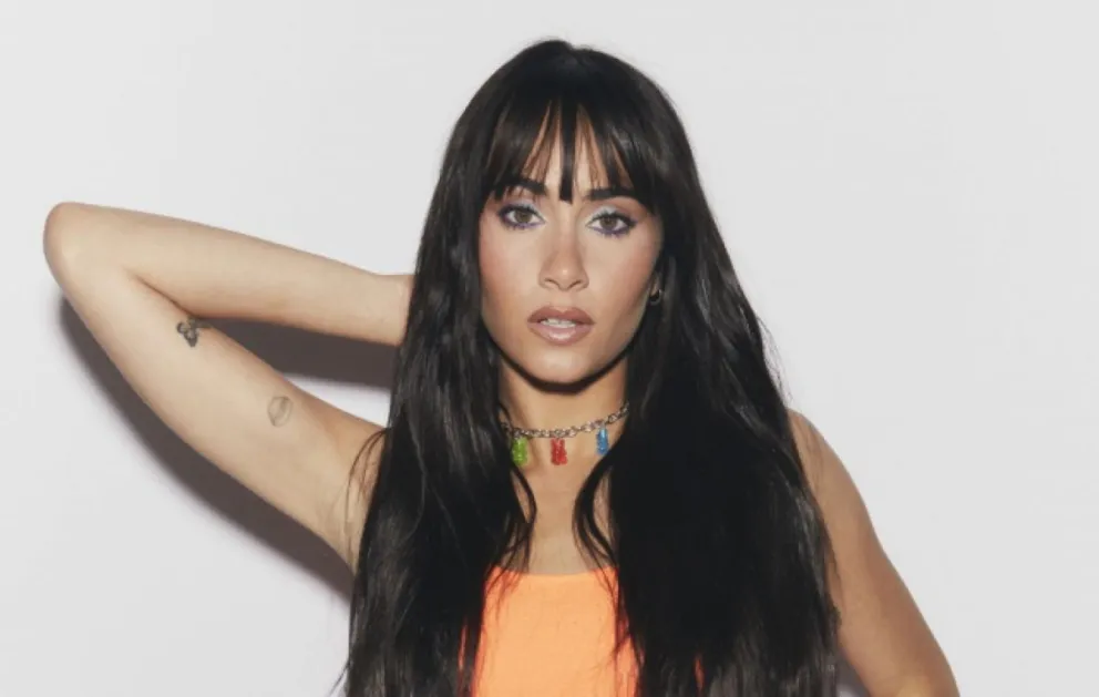 Tras revelar su romance con Sebastián Yatra, Aitana causa furor en redes con dramático cambio de estilo 