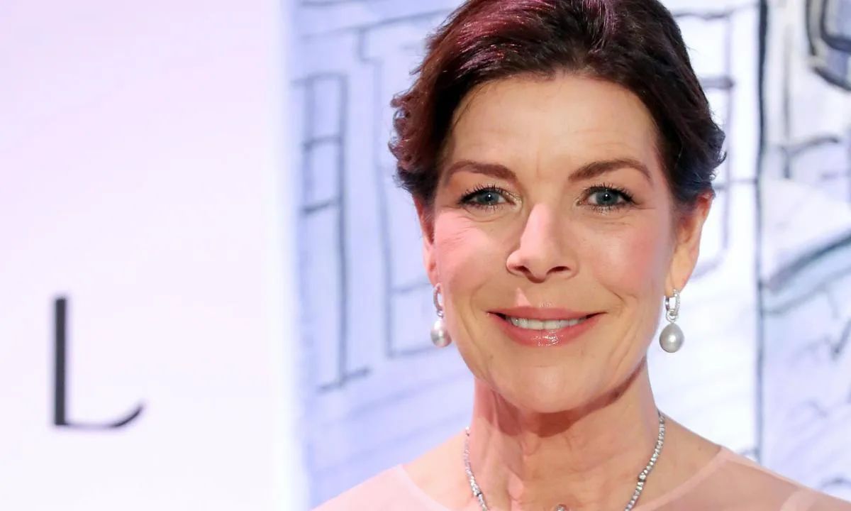 Cómo es por dentro el yate favorito de Carolina de Mónaco: la lujosa vajilla que le regaló su ex marido
