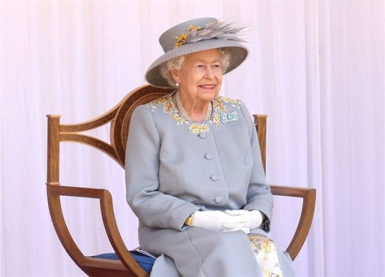 Exigencia real: la insólita costumbre de Isabel II a la hora del té, que desataba furor en el palacio