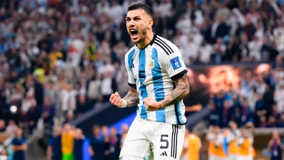  Leandro Paredes se hizo presente en un teatro porteño y desató la locura de los argentinos 