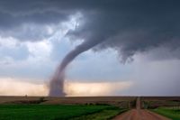 Tragedia en Estados Unidos: hubo un tornado que dejó a varios fallecidos y provocó terribles destrozos