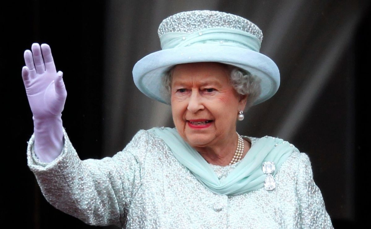 Kate Middleton y Lady Di fueron sometidas a una humillante y denigrante prueba por Isabel II 