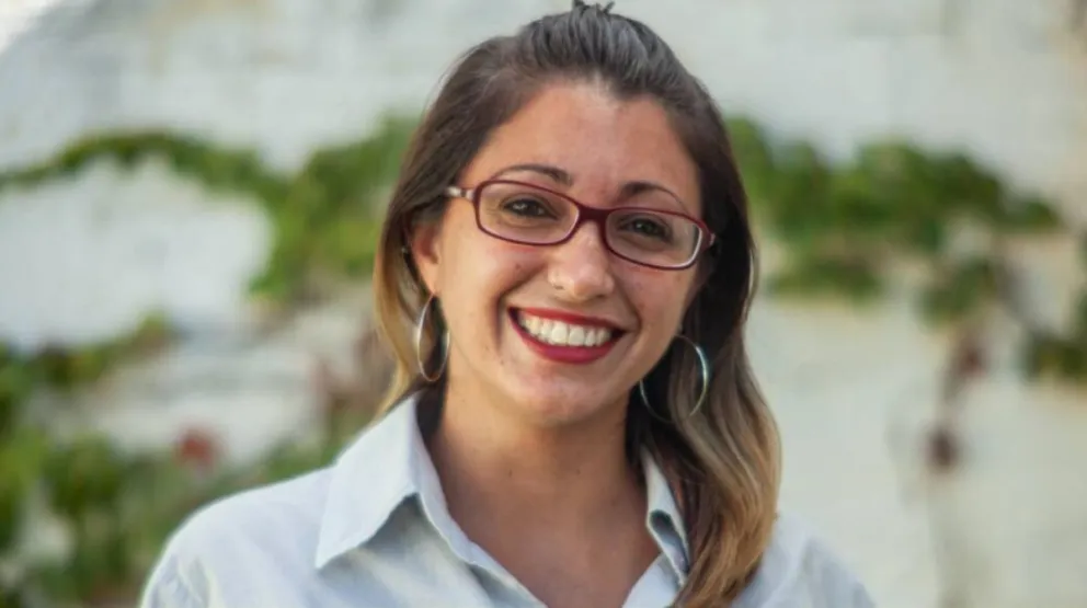 Entre una de las pocas mujeres a la gobernación, Violeta Gil será la candidata en el Frente Política Obrera