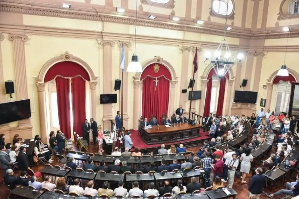 Orán confirmó once listas para senadores y diez para diputados: conocé uno a uno los candidatos 