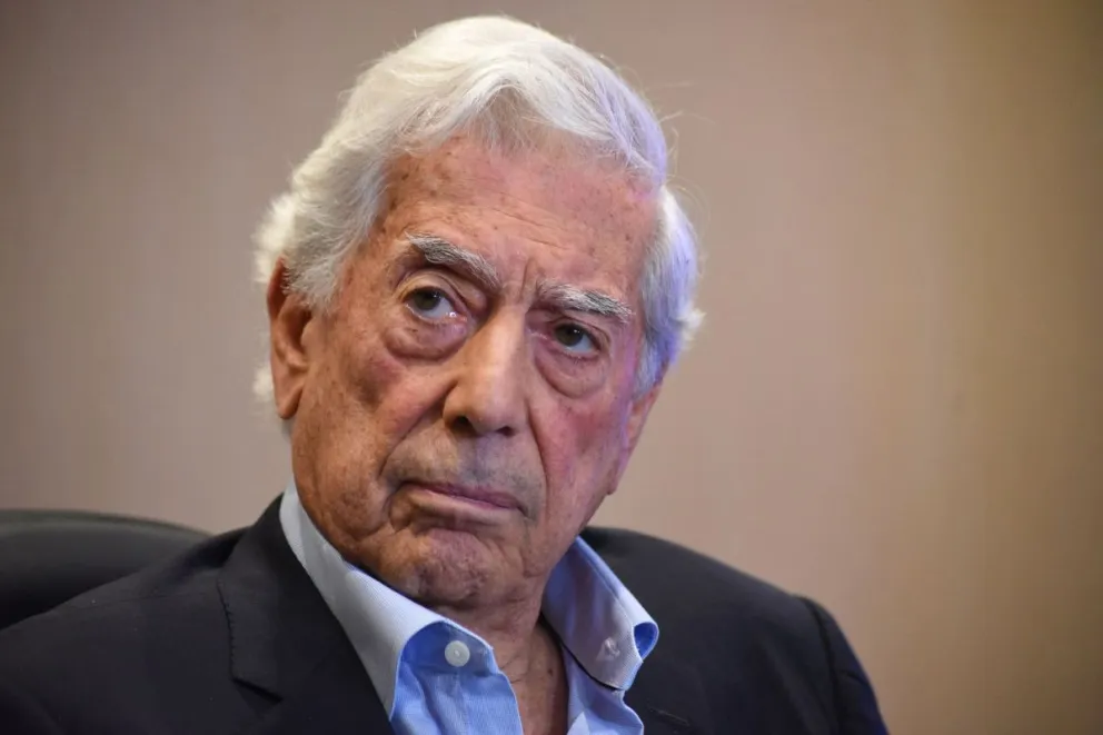 Mario Vargas Llosa, cumple 87 años: una vida llena de secretos y enredos amorosos y familiares