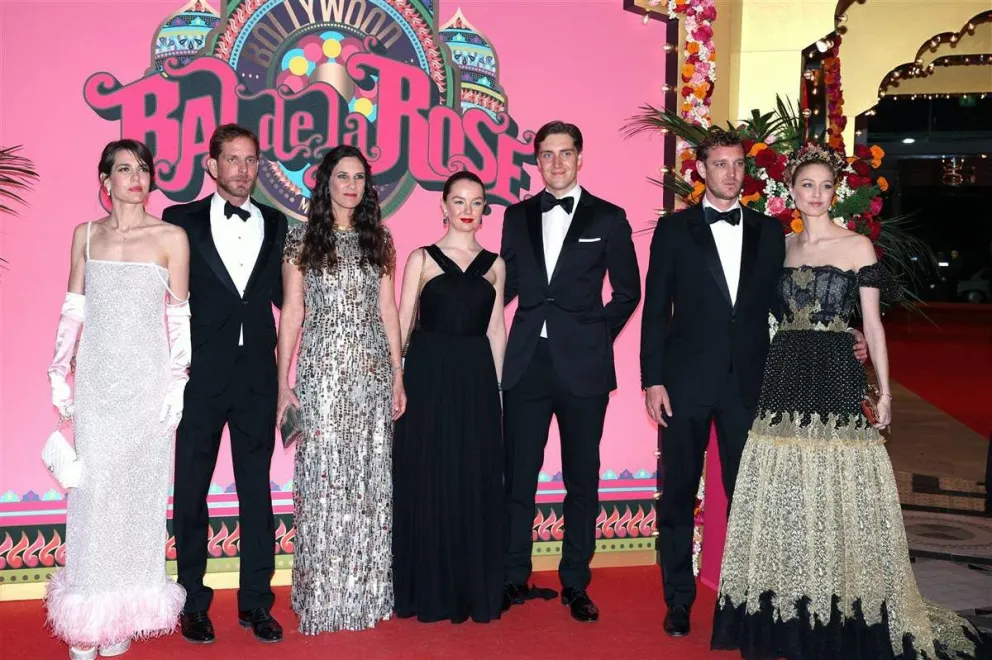 Las mejores fotos del Baile de la Rosa: Isabel Pantoja dio qué hablar, tras perseguir a Carolina de Mónaco