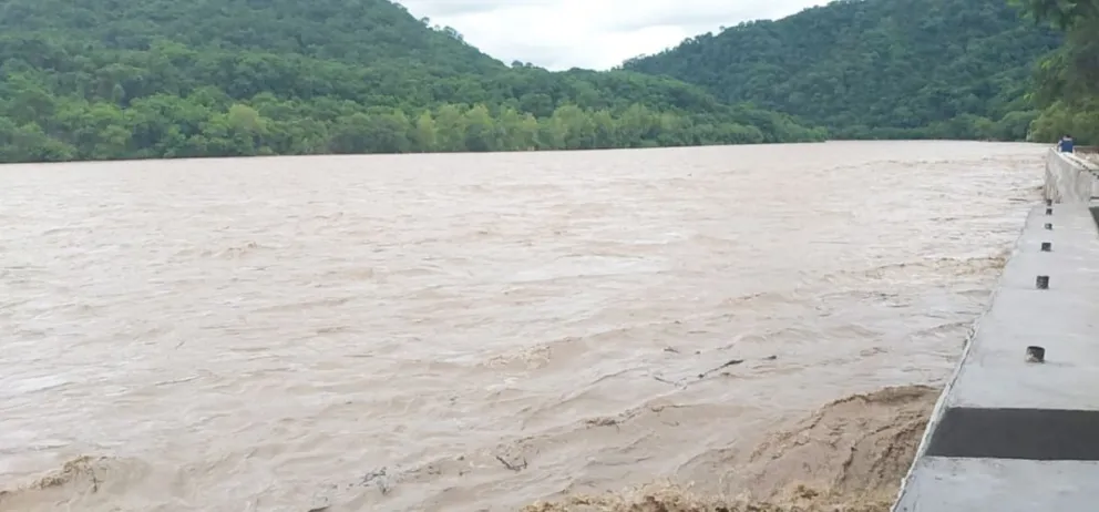 Río Bermejo: alerta por la crecida en Rivadavia