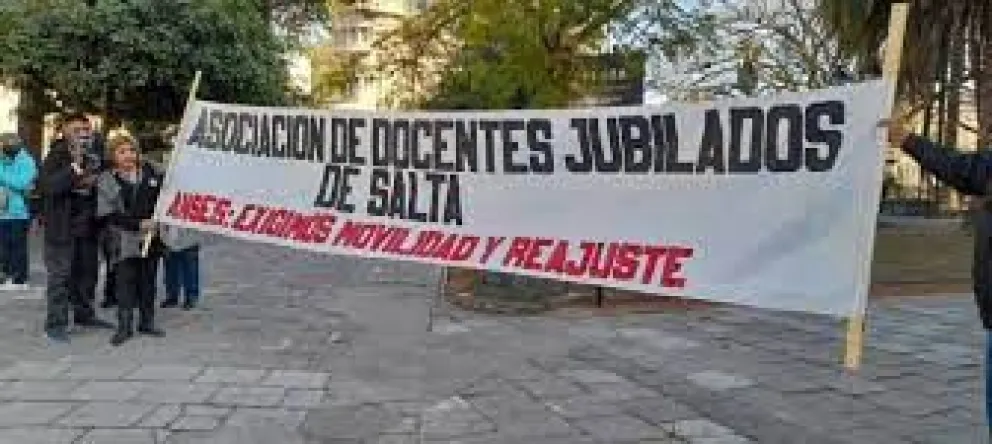Foto: Docentes. Fuente: Twitter