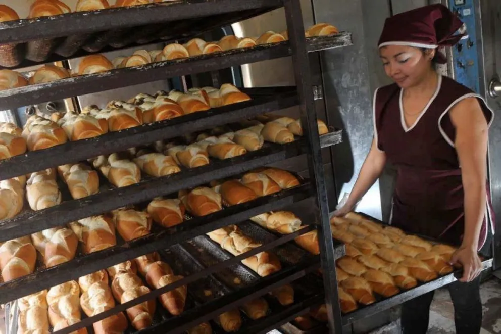 Nuevo aumento: el kilo de pan francés pasará a costar $500
