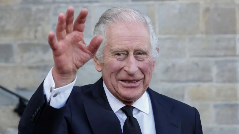 Este es el particular grupo con el cual se lo asoció a Carlos III en su visita a Alemania