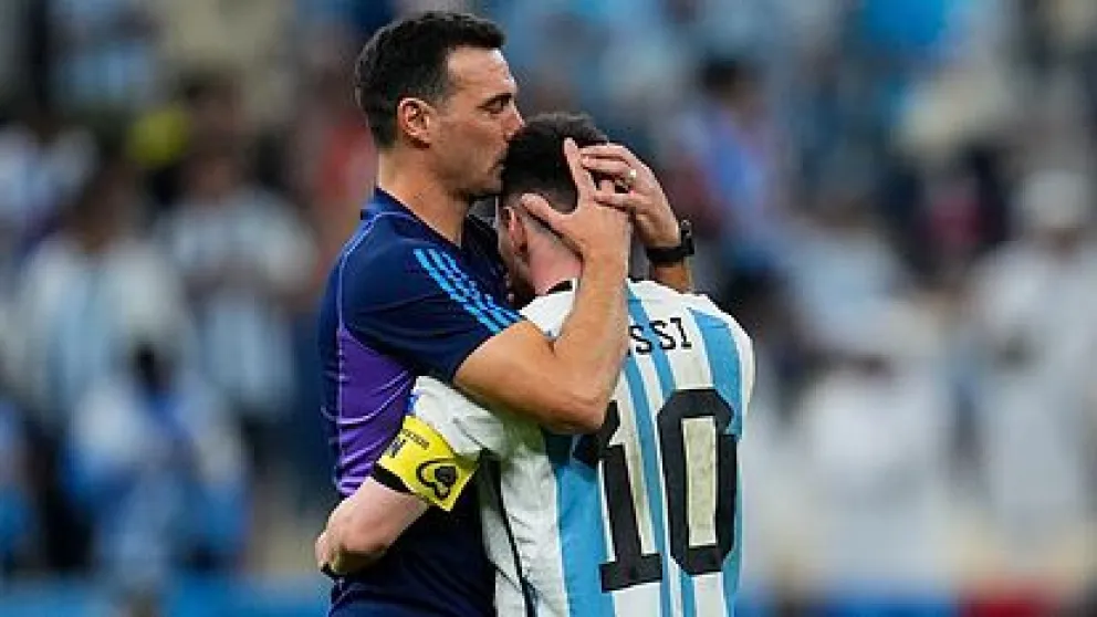 Lionel Scaloni tuvo una sugestiva reacción cuando le preguntaron sobre el futuro de Messi
