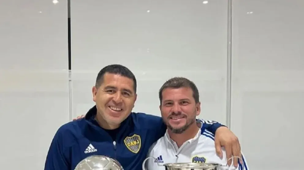 Alivio en Boca: a horas de ser nombrado técnico, la decisión de Mariano Herrón que festejó Riquelme