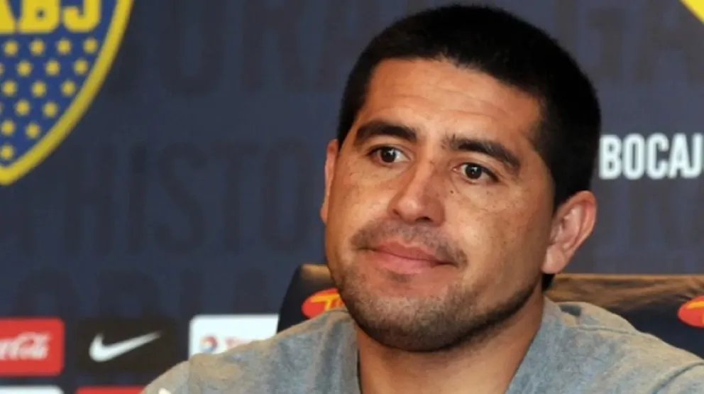 La contundente respuesta de Martino que obliga a Riquelme a tomar una increíble decisión en Boca 