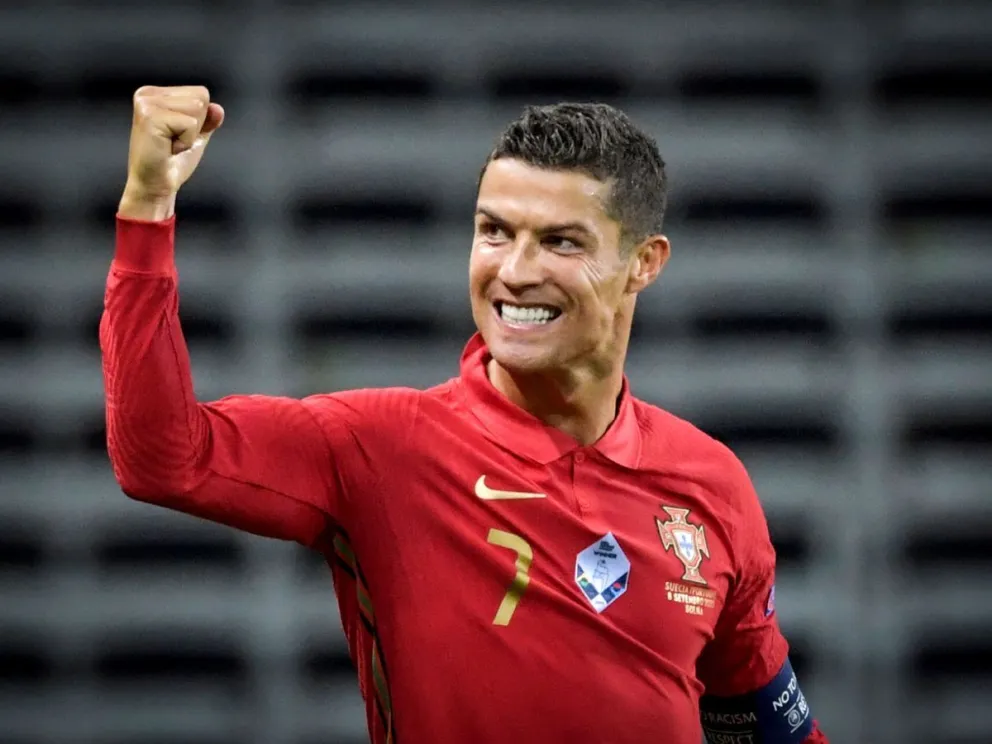 Cristiano Ronaldo festeja junto al Al-Nassr un triunfo que Lionel Messi aún no puede alcanzar 