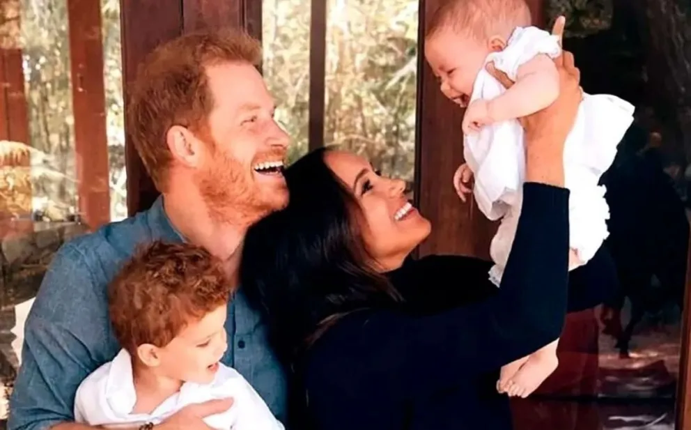 El lado más tierno de Archie con un miembro de la familia real y deja mal parado al rey Carlos III