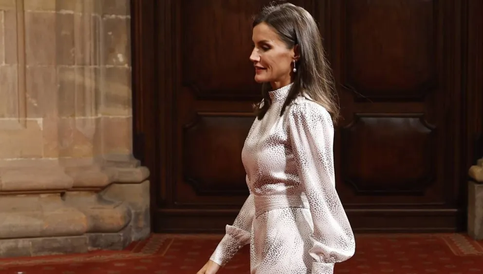 ¡Malos tratos!: Letizia da órdenes con la peor actitud y el rey Felipe se avergüenza