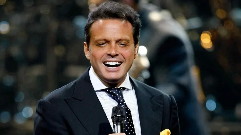 Salen a la luz impactantes fotos que prueban que la madre de Luis Miguel está viva