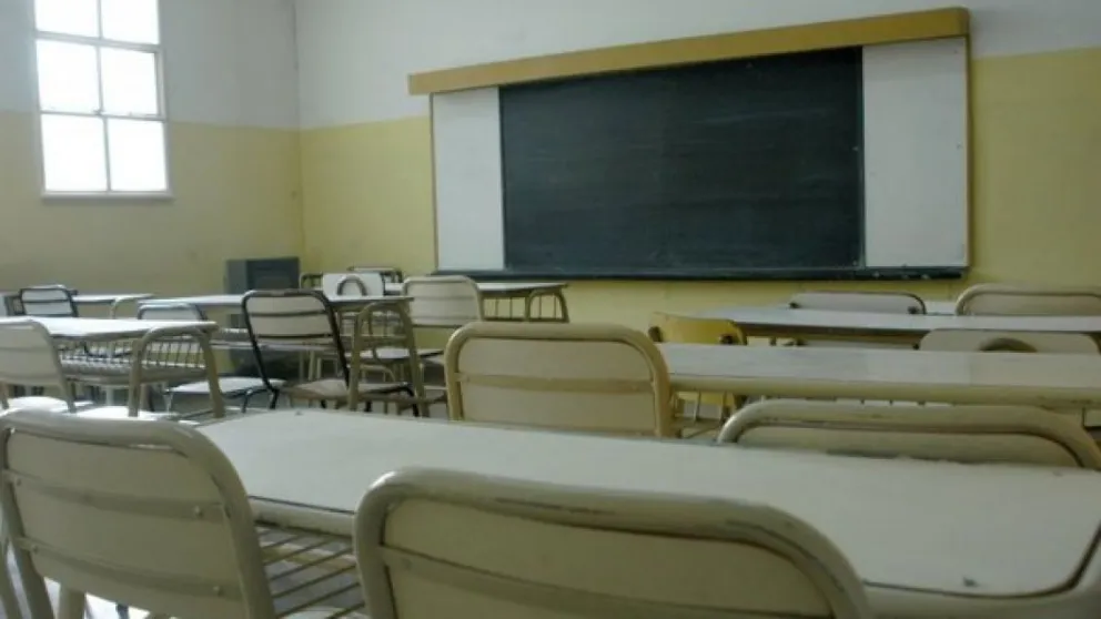 Tras el aumento en las cuotas, un 10 % de alumnos de colegios privados migran a escuelas públicas  
