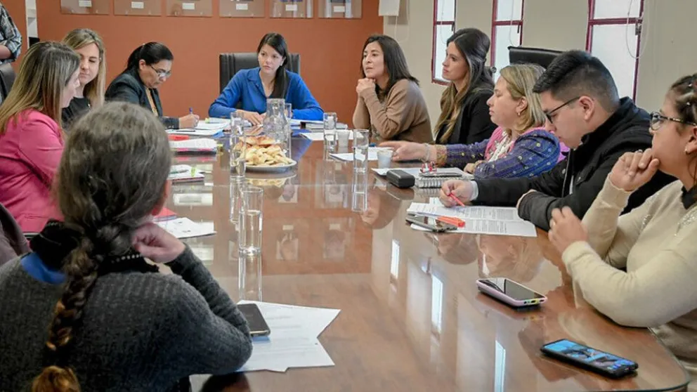 Concejales buscan implementar el cupo laboral trans y sumar mujeres a la planta hormigonera 