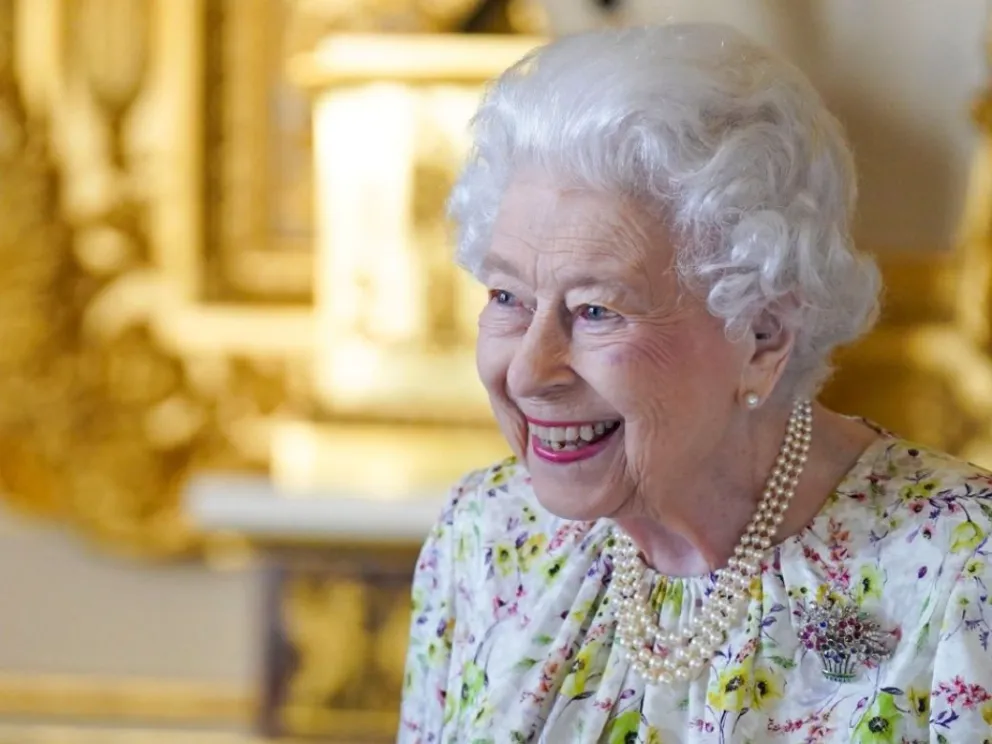 Increíble revelación: la reina Isabel II le habría sido infiel a su esposo con este hombre de la aristocracia