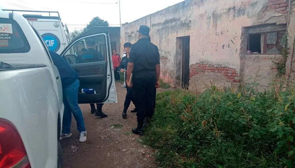 Una joven fue encontrada muerta en su casa de El Bajo chico