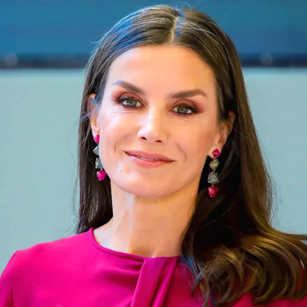 La reina Letizia no quiere que sus hijas sigan su ejemplo: el oscuro pasado de la royal