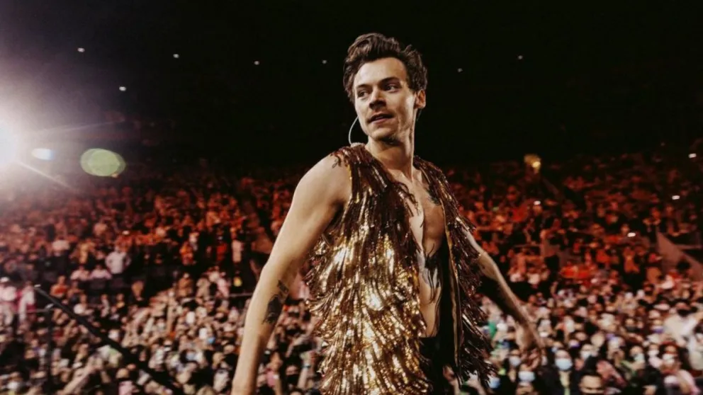 Harry Styles imparable: tras su impactante beso con Emily Ratajkowski, este sería su nuevo amor