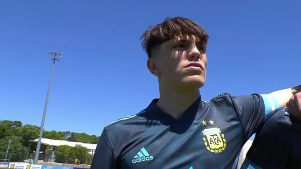 Lo que hizo Alejandro Garnacho que enfureció a España: festeja Lionel Messi