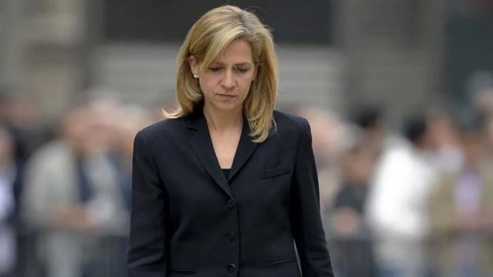 Mientras la infanta Cristina no sale de su hogar, Iñaki Urdangarin disfruta de lujos costeados por la Casa Real