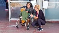 Una joven discapacitada fue abandonada por su pareja en la terminal de micros de Santa Fe