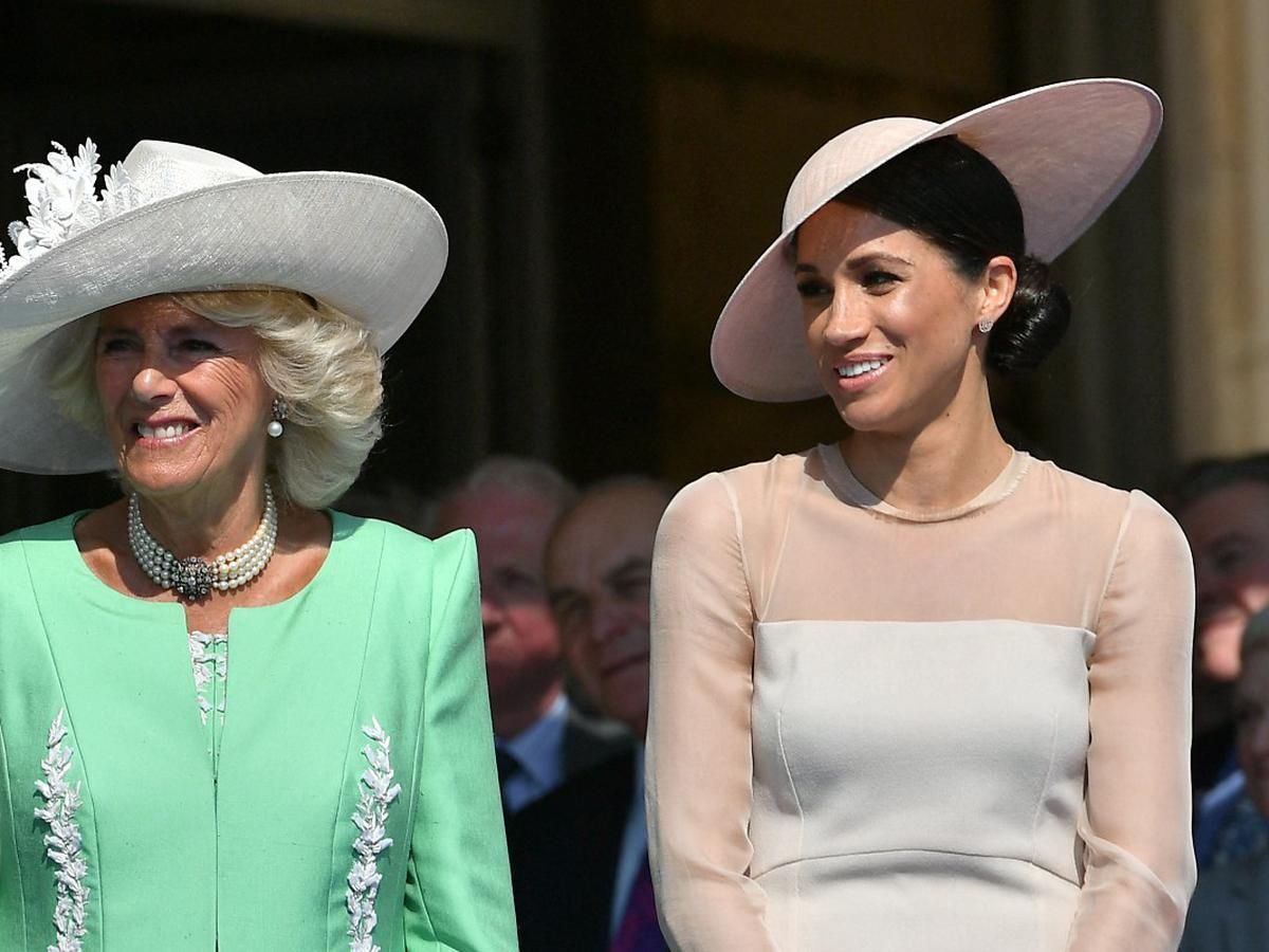 CAMILA Y MEGHAN