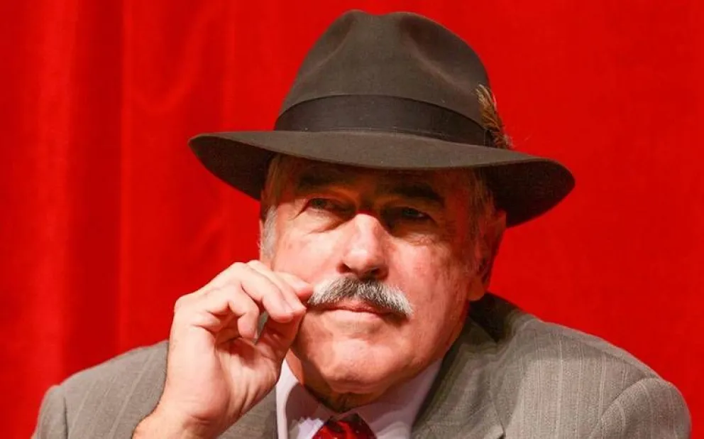 Rompió el silencio: el hijastro de Andrés García da polémicas declaraciones tras el fallecimiento de su padre