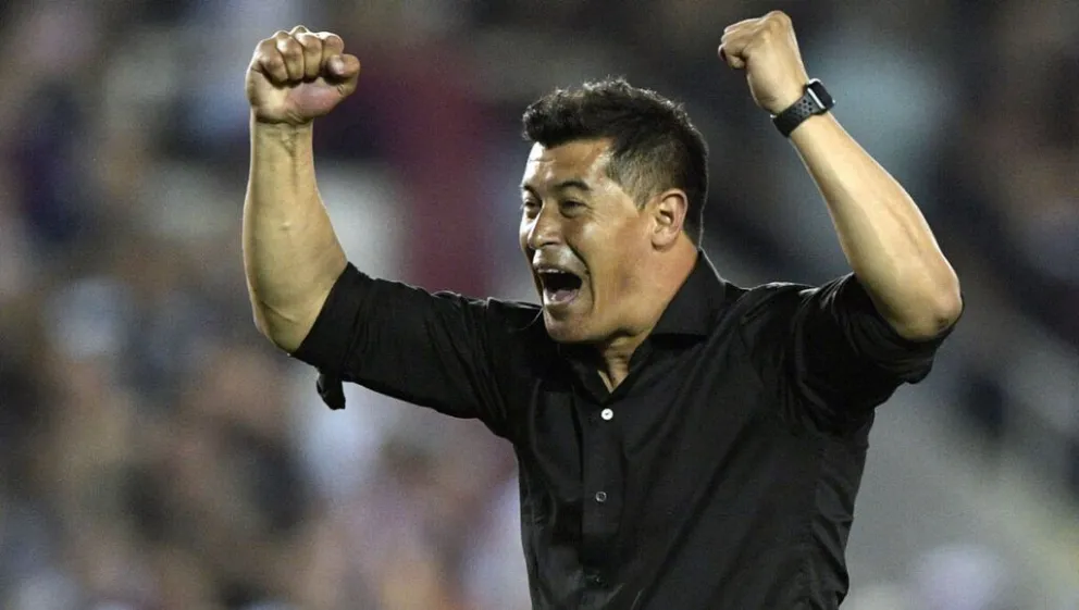Humo blanco en Boca Juniors: esta será la primera decisión tomada por Jorge Almirón como DT