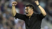 Humo blanco en Boca Juniors: esta será la primera decisión tomada por Jorge Almirón como DT