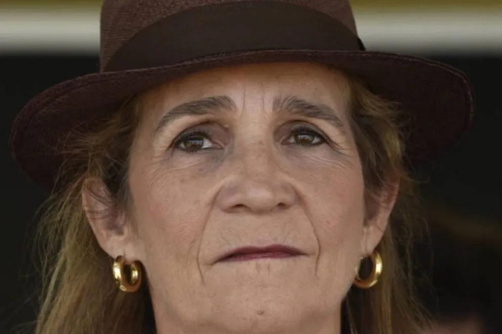 Harta de la vida de sus hijos, la Infanta Elena se plantea esta drástica decisión