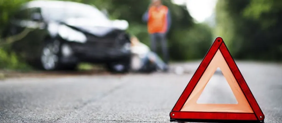 Un hombre conducía alcoholizado y ocasionó un brutal accidente