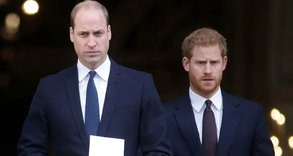 El príncipe Guillermo le advierte a Harry que podría quedar fuera de la familia real si comete este grave error