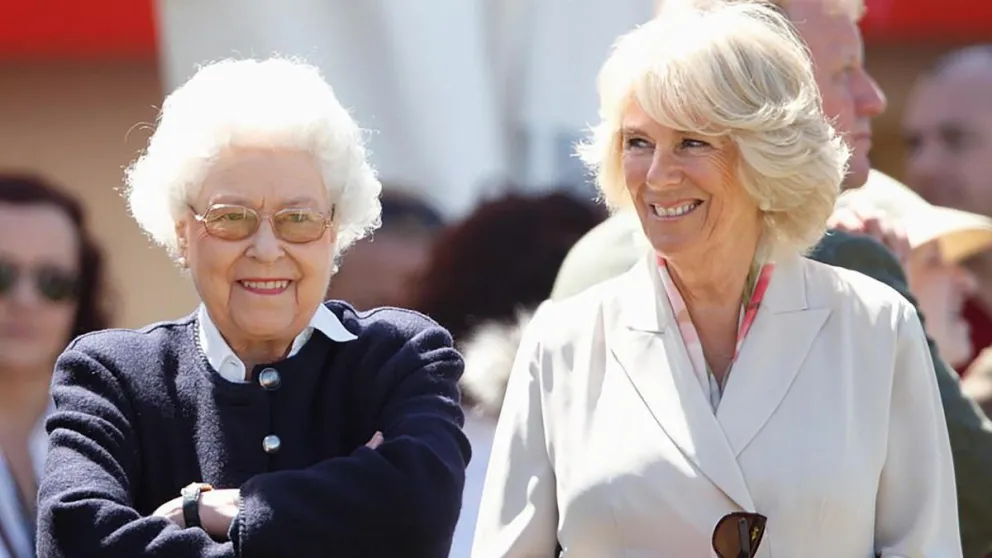 Camila Parker utilizó Semana Santa para sumar puntos ante la prensa: así recordó a Isabel II