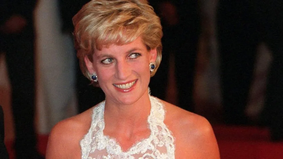 La foto que causó furor: se revela cómo fue el primer encuentro de Lady Di y dos guapos soberanos