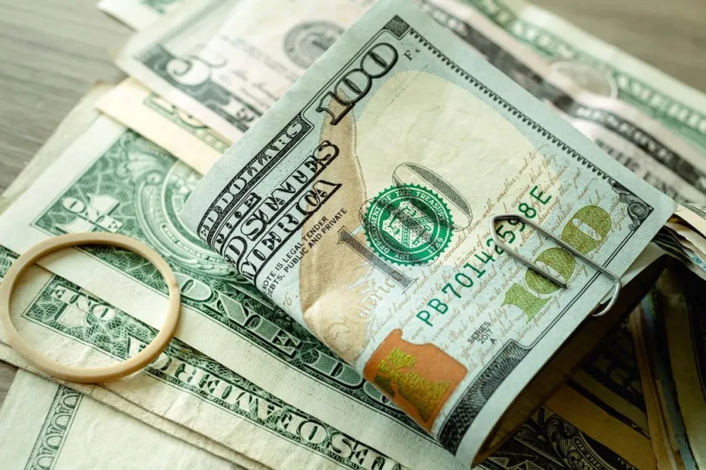 Dólar blue: esta es la “impactante” cotización de la moneda para este miércoles 12 de abril