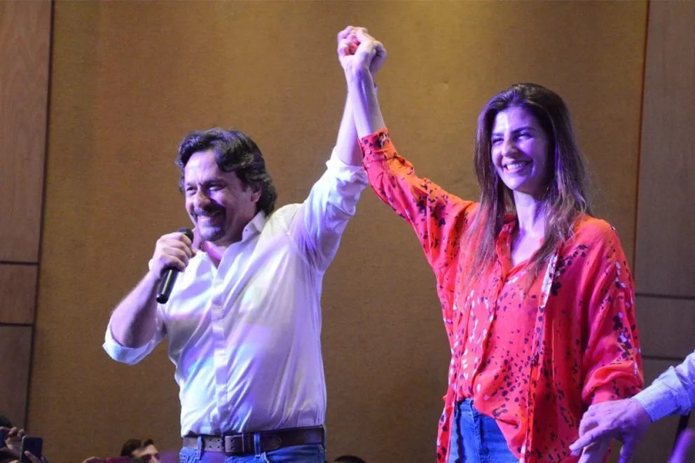 Gustavo Sáenz y Bettina Romero aumentaron su imagen positiva ante los salteños
