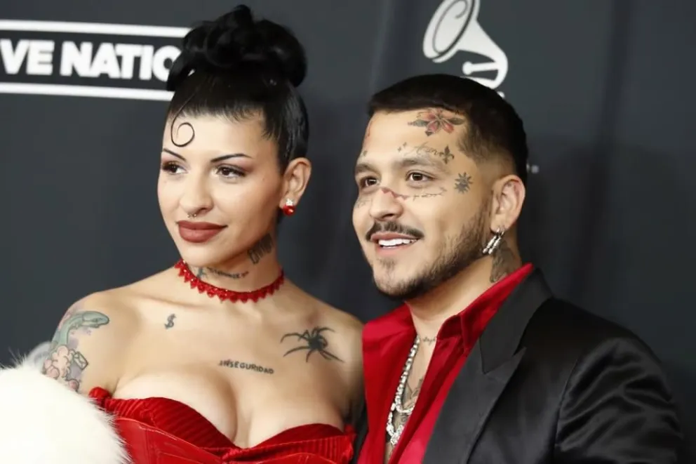 Revolución en redes luego de que Christian Nodal confesara sin querer el sexo del bebé que tendrá con Cazzu