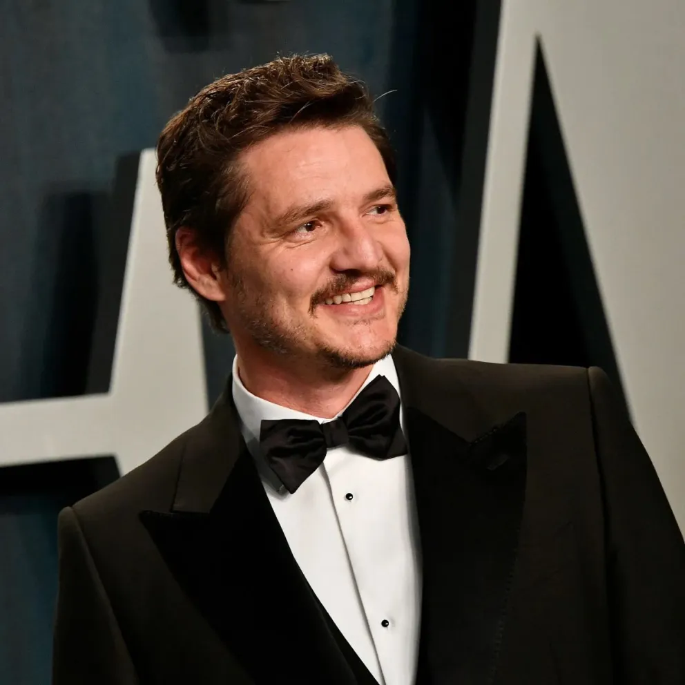El profundo respeto que siente Pedro Pascal por la valentía de su hermana transgénero, Lux