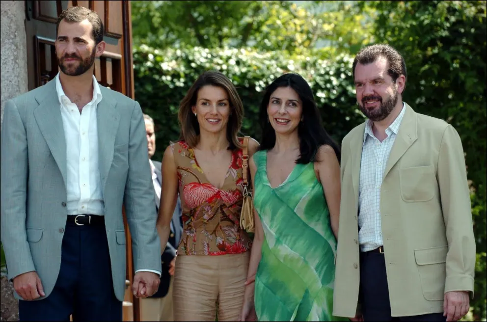 Letizia eufórica y la reina Sofía en llamas: se revela el verdadero vínculo entre Felipe VI y sus suegros 