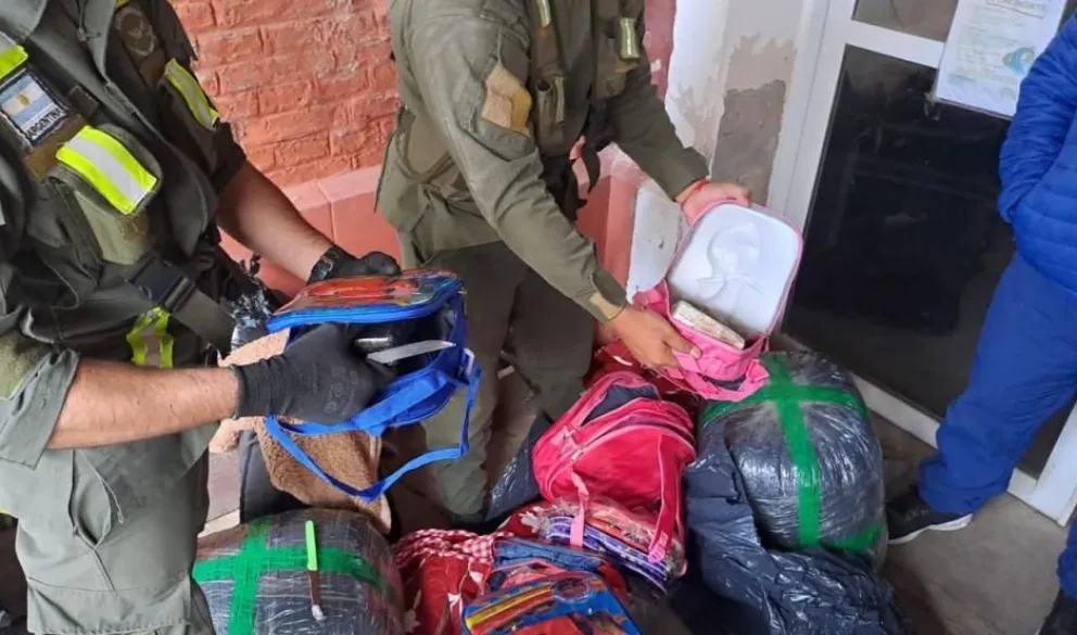 Detienen a dos personas que trasladaban desde Salta más de 60 kg de cocaína 