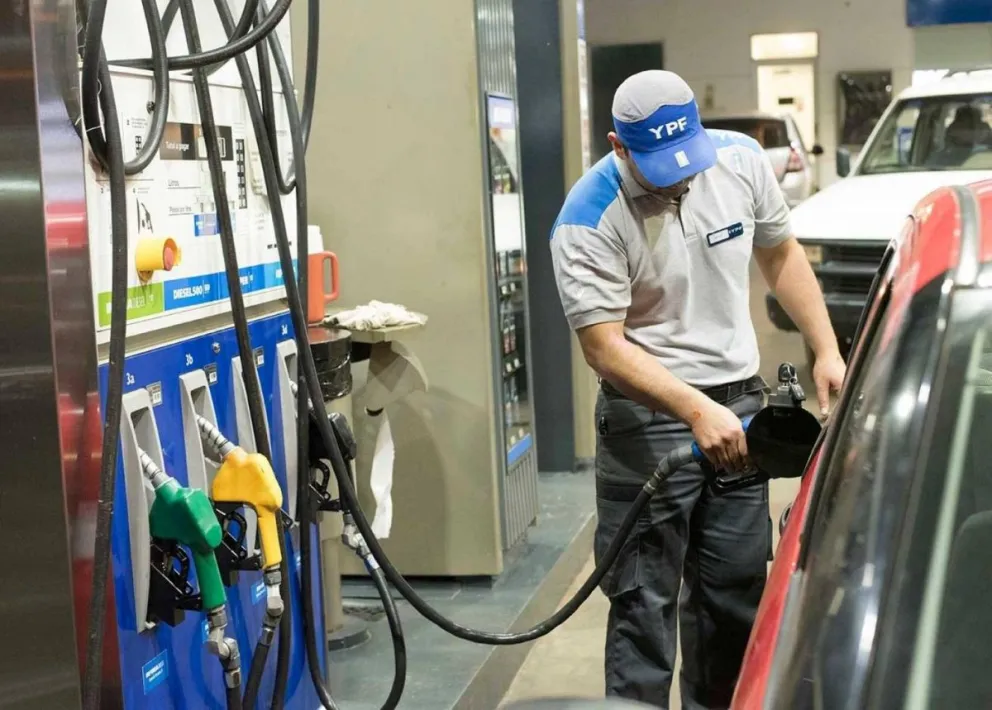 El aumento de combustibles debía ser del 4%, pero en Salta la suba fue de casi el doble 