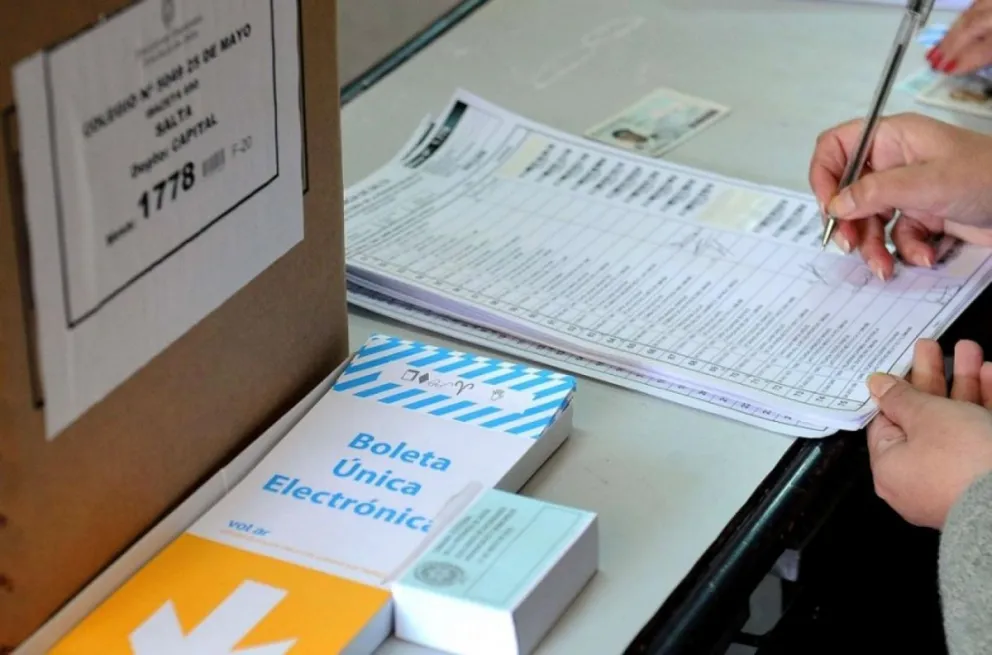 Desde el oficialismo aseguran que esperan bajo porcentaje de votos en blanco     